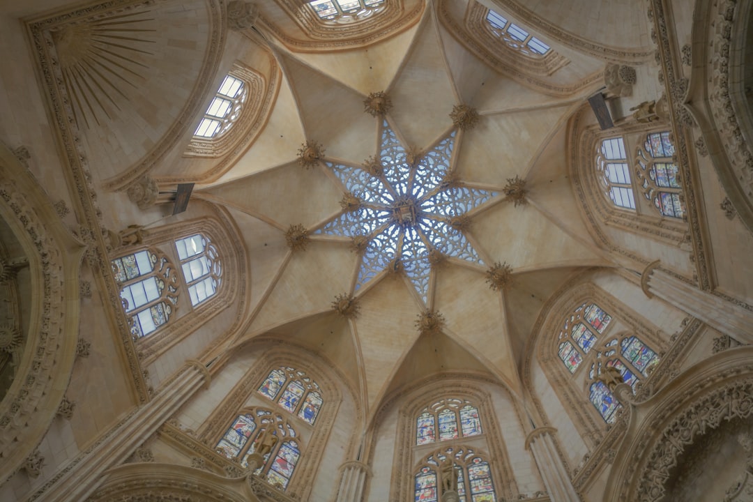 Scopri la maestosa Cattedrale di Burgos: un capolavoro gotico | Secret World Trip Planner