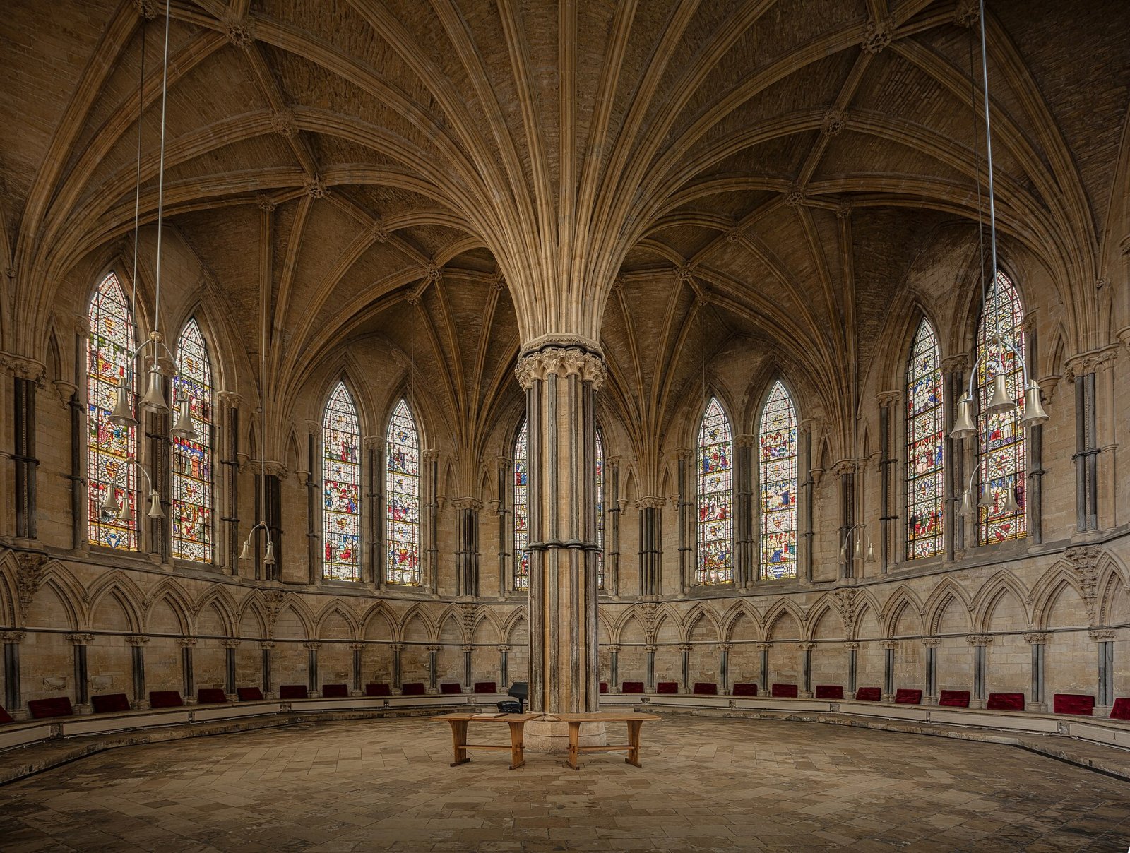 Descubre la Majestuosa Catedral de Lincoln: Un Tesoro Cultural del Reino Unido | Secret World Trip Planner