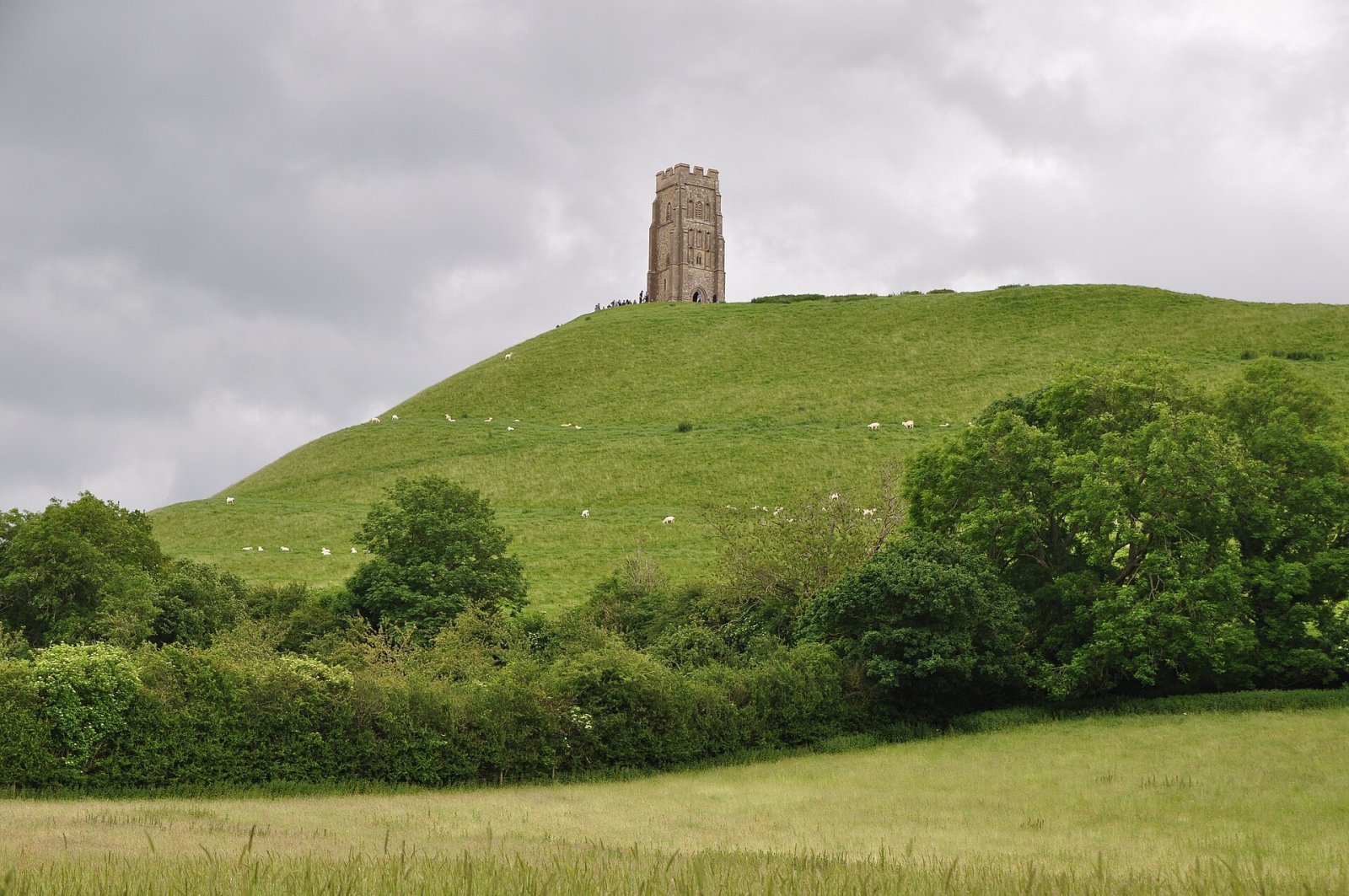 Glastonbury Tor: the mystical heart of England — Zeedijk 1