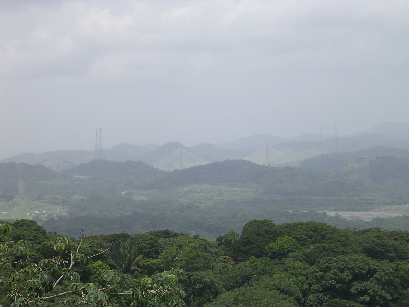 Scopri il Canopy Tower: un'esperienza unica in Panama — Panama City
