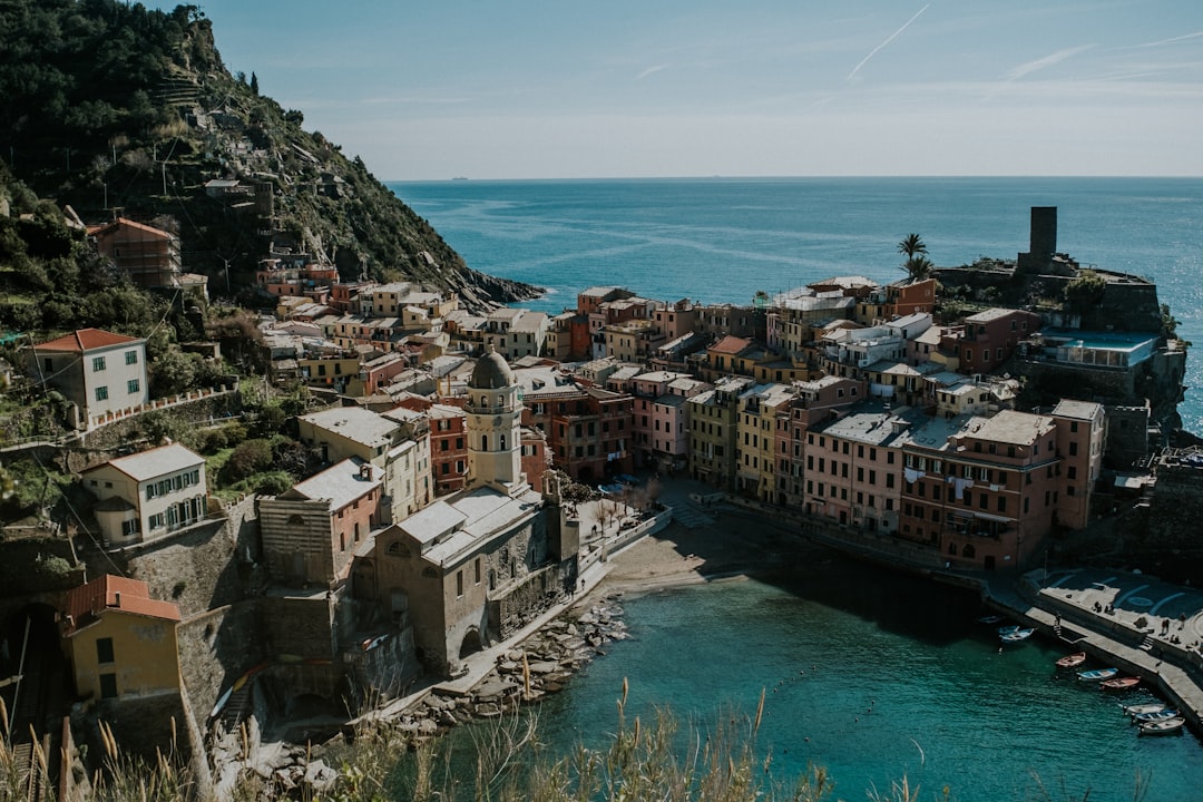 夢の小道：チンクエッテレ国立公園の魅力 - 19018 Vernazza SP | Secret World Trip Planner