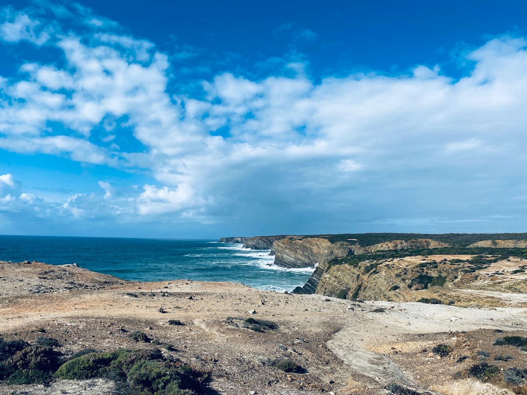 Caminhos Inesquecíveis na Rota Vicentina - Av. Teófilo da Trindade Nr 6 | Secret World Trip Planner
