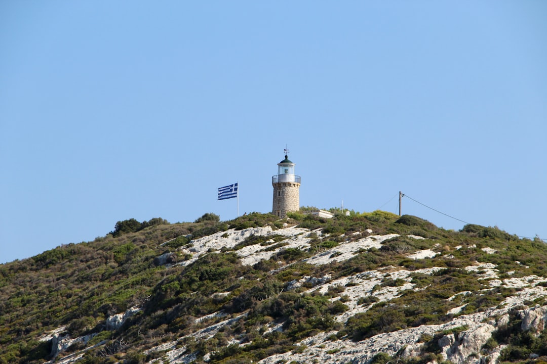 Descubre el Faro de Elafonisi: una joya de Grecia - 7G9F+CM Inachori | Secret World Trip Planner