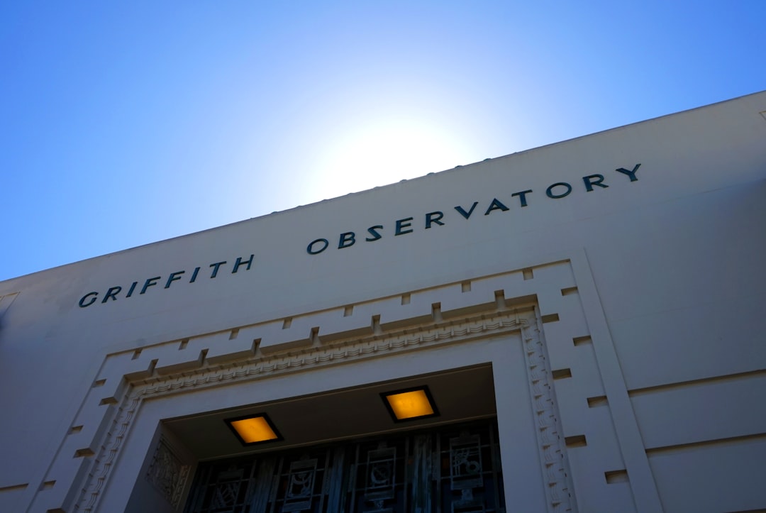 Explorando o Universo no Observatório Griffith - Los Angeles | Secret World Trip Planner