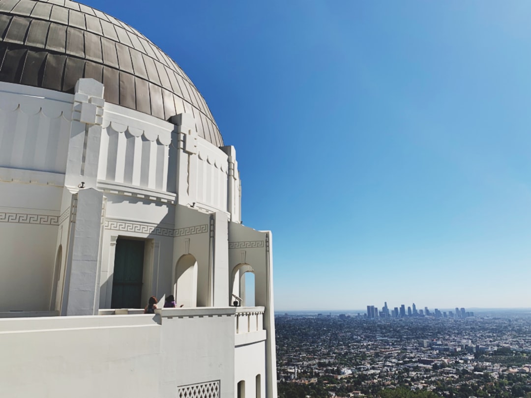ロサンゼルスのグリフィス天文台で宇宙を探る - Los Angeles | Secret World Trip Planner