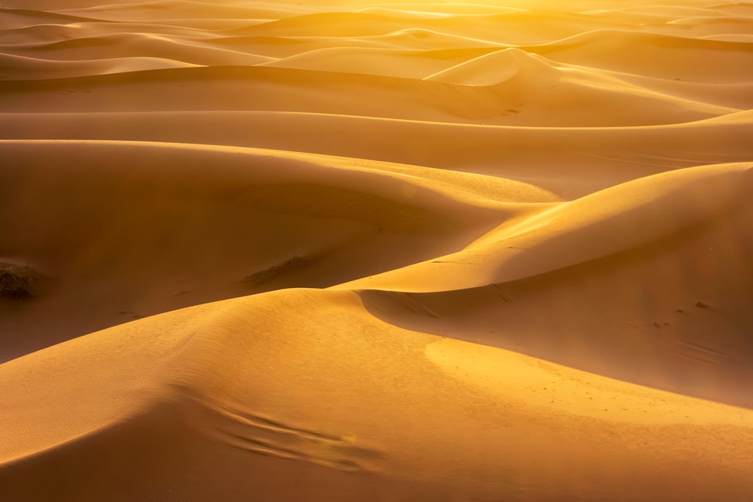 메르주가: 사하라 사막의 마법과 침묵 - Merzouga | Secret World Trip Planner