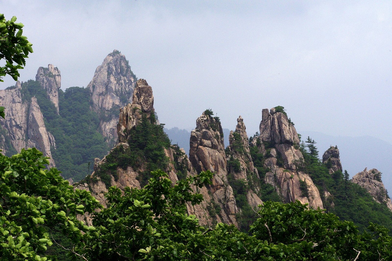 Découvrez Socheongbong : un coin de nature en Corée du Sud - Inje | Secret World Trip Planner