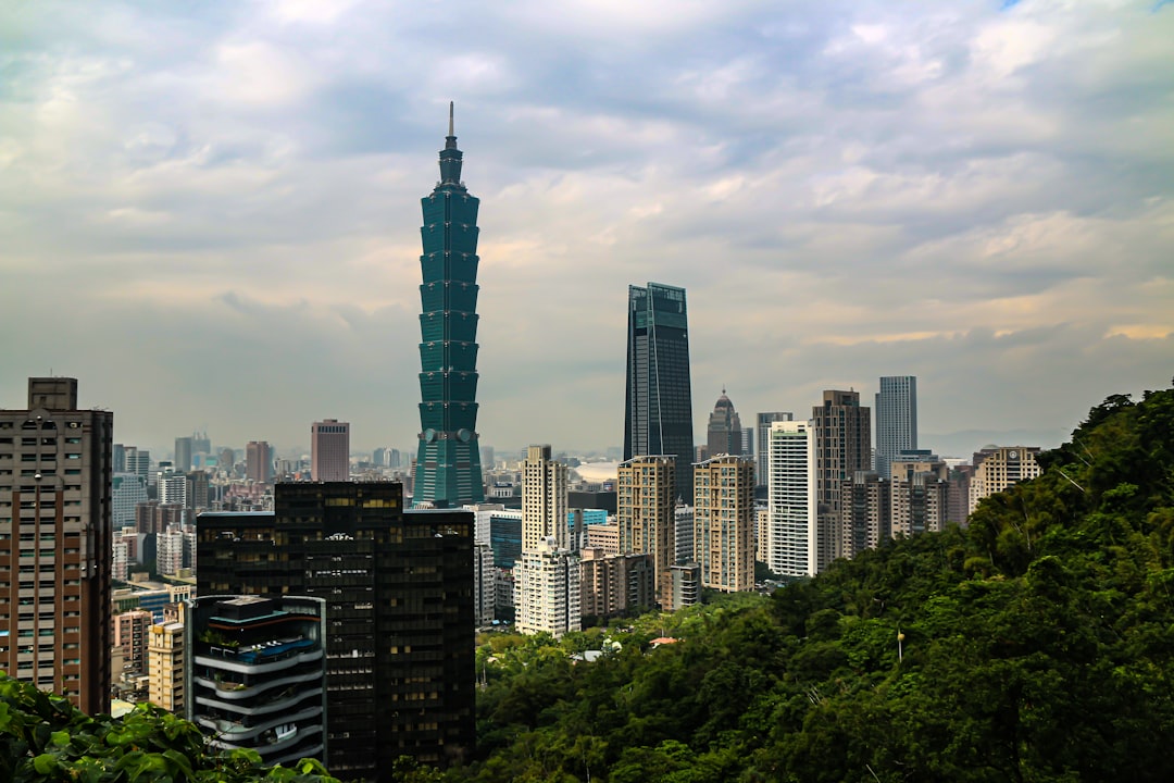 Découvrez Elephant Mountain : un joyau naturel de Taipei - Xinyi District | Secret World Trip Planner