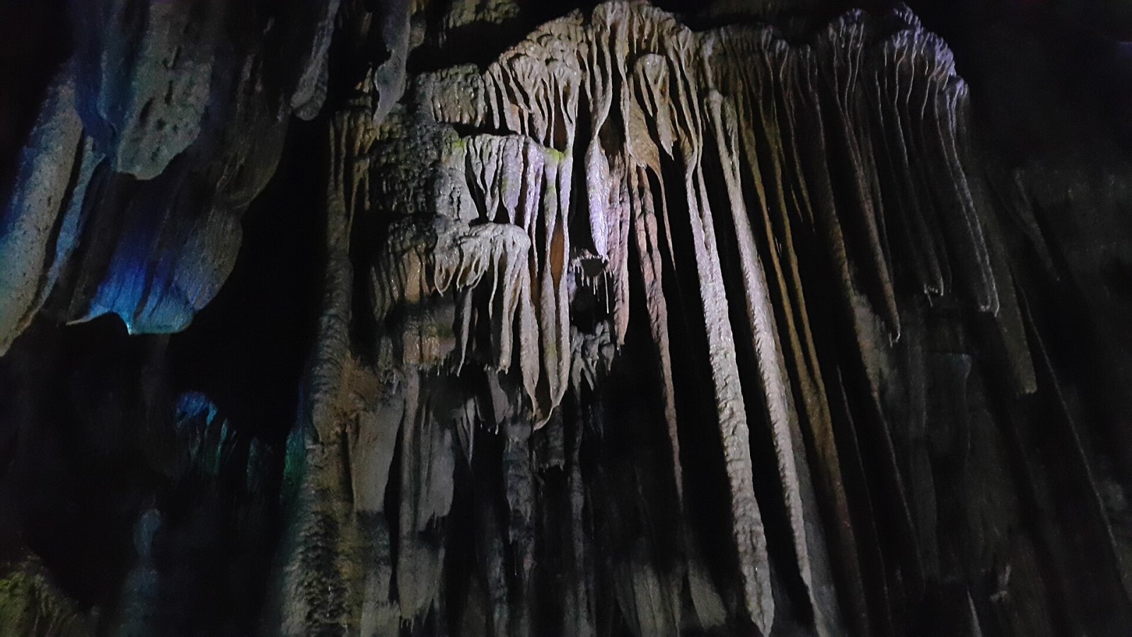 Descubre la Magia de la Ondal Cave en Corea del Sur