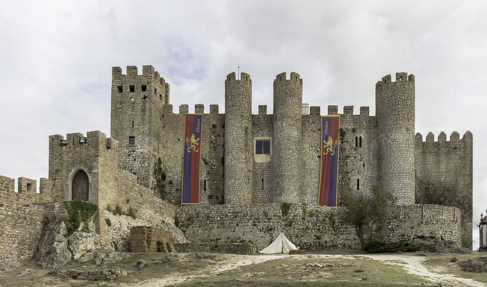 Discover Óbidos: A Medieval Gem of Portugal - Soleminis | Secret World Trip Planner