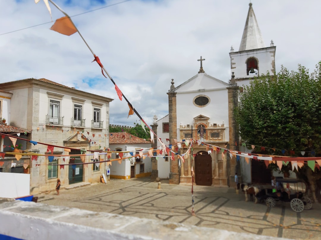 Откройте для себя Óbidos: средневековое сокровище Португалии - Soleminis | Secret World Trip Planner