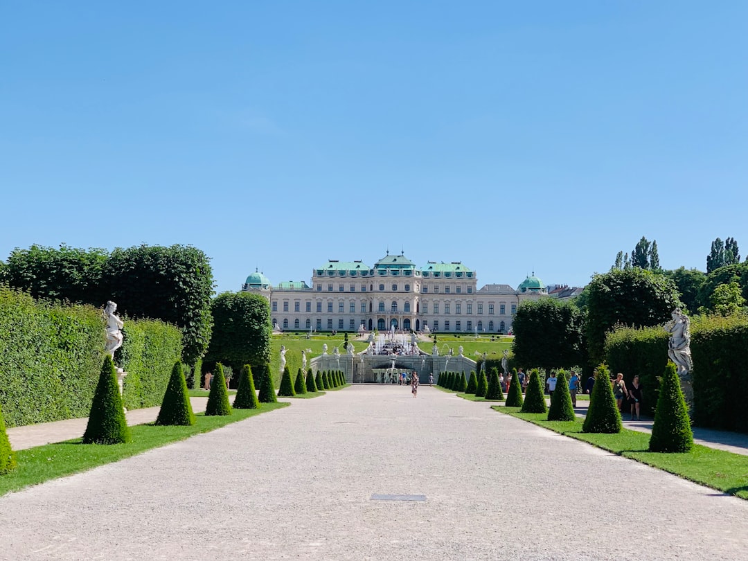 ウィーンのベルヴェデーレを発見する：オーストリアの文化的宝物 - Wien | Secret World Trip Planner