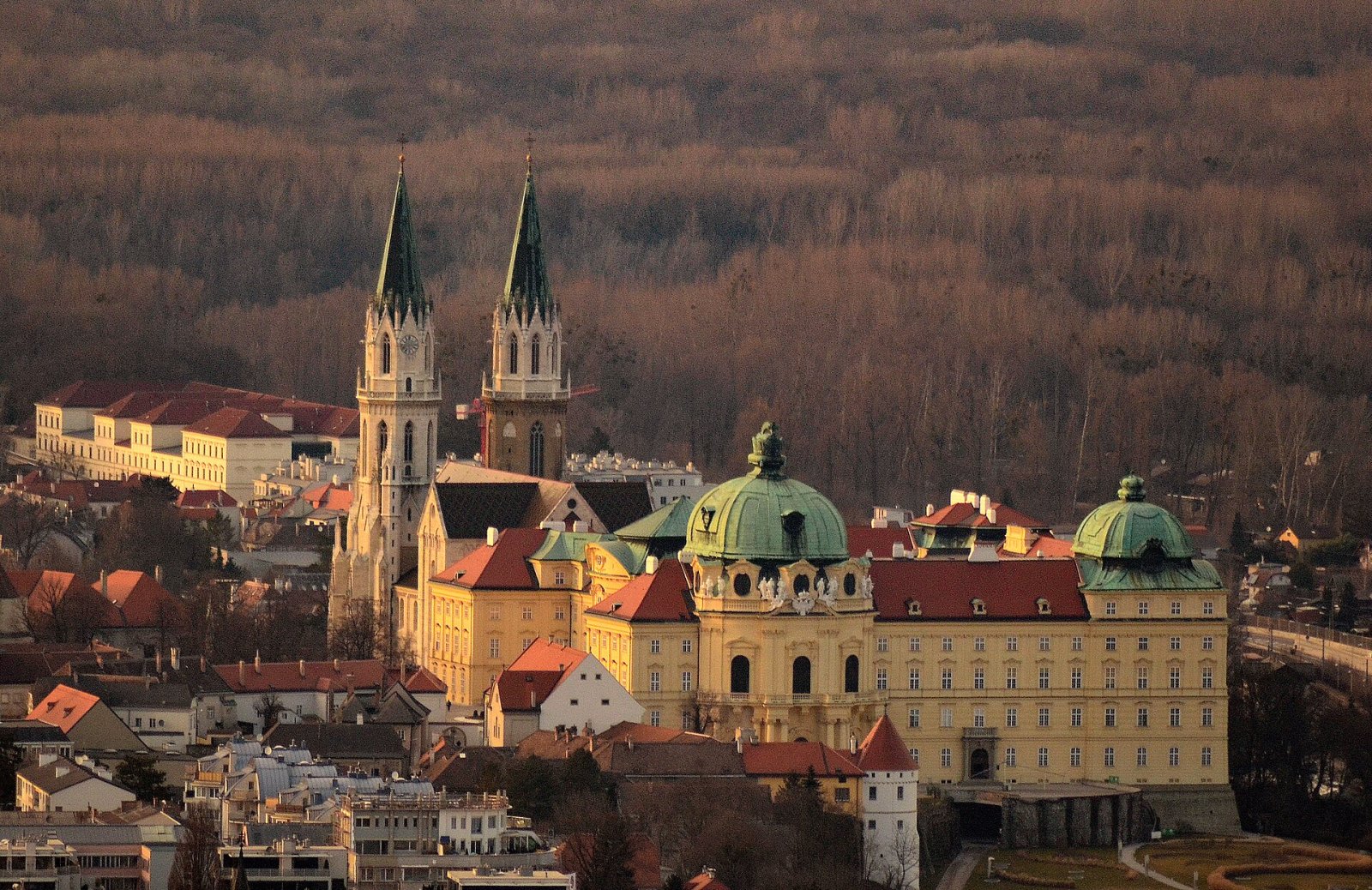 Scopri il Monastero di Klosterneuburg: Storia e Bellezza — Klosterneuburg