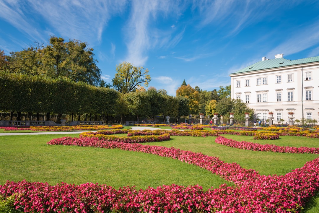 探索米拉贝尔宫：萨尔茨堡的历史瑰宝 - Salzburg | Secret World Trip Planner