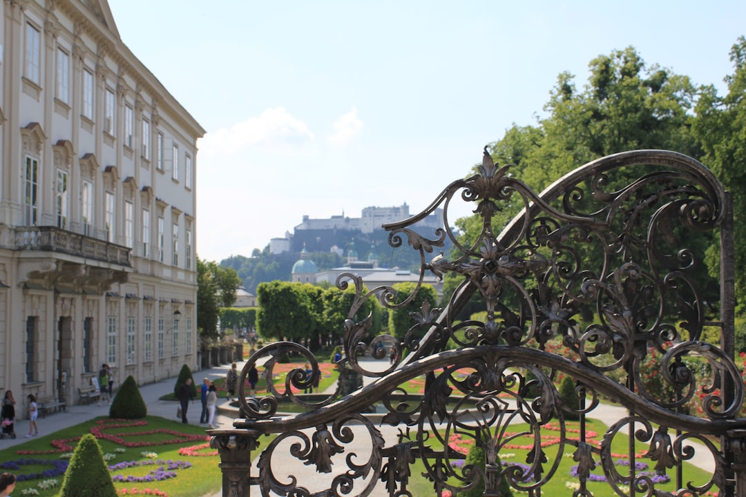 探索米拉贝尔宫：萨尔茨堡的历史瑰宝 - Salzburg | Secret World Trip Planner