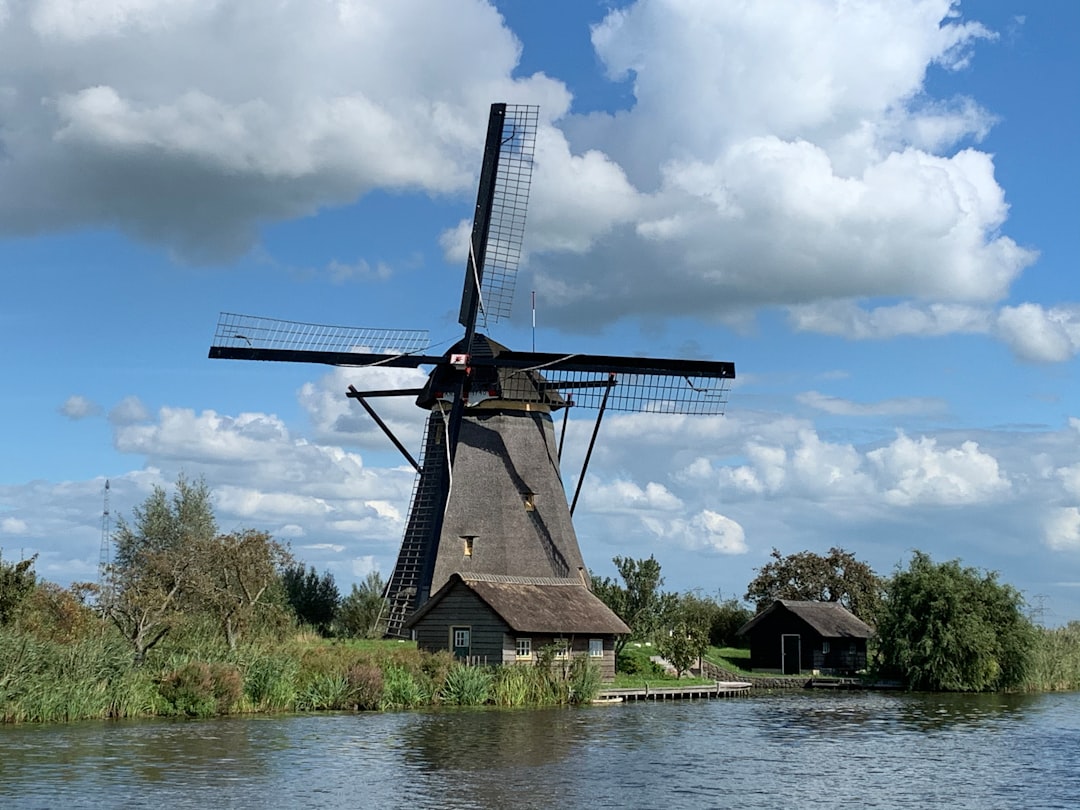 킨더다이크 풍차 발견하기: 유네스코 세계유산 - Kinderdijk | Secret World Trip Planner
