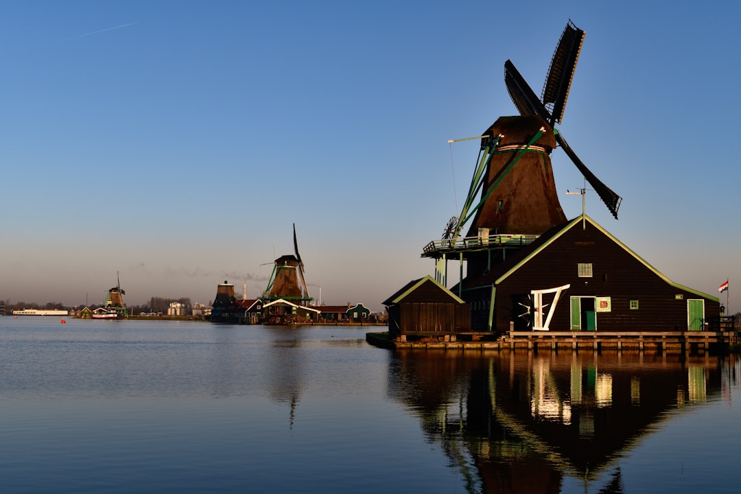 Découvrez Zaanse Schans : un joyau de la culture néerlandaise — Zaandam