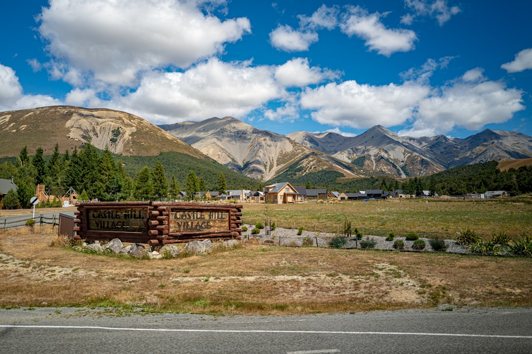 Castle Hill: Un Capolavoro di Architettura Naturale - Castle Hill 7580 | Secret World Trip Planner