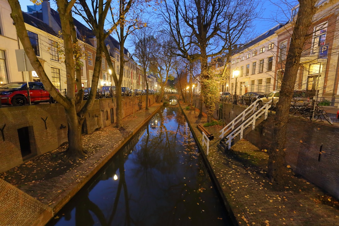 Открытие каналов Утрехта: путешествие в голландскую культуру - Utrecht | Secret World Trip Planner