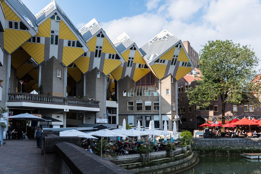 Descubra as Cube Houses de Rotterdam: uma arquitetura única - Rotterdam | Secret World Trip Planner