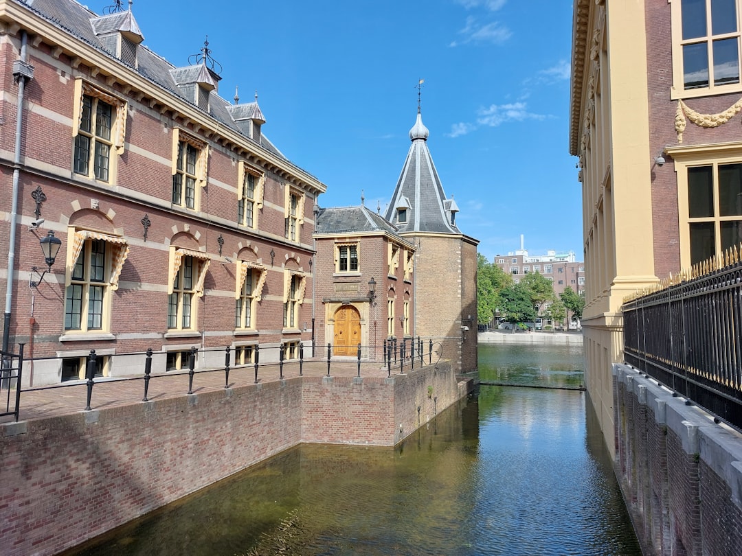 Scopri il Mauritshuis: gioiello culturale dell'Aia - Den Haag | Secret World Trip Planner