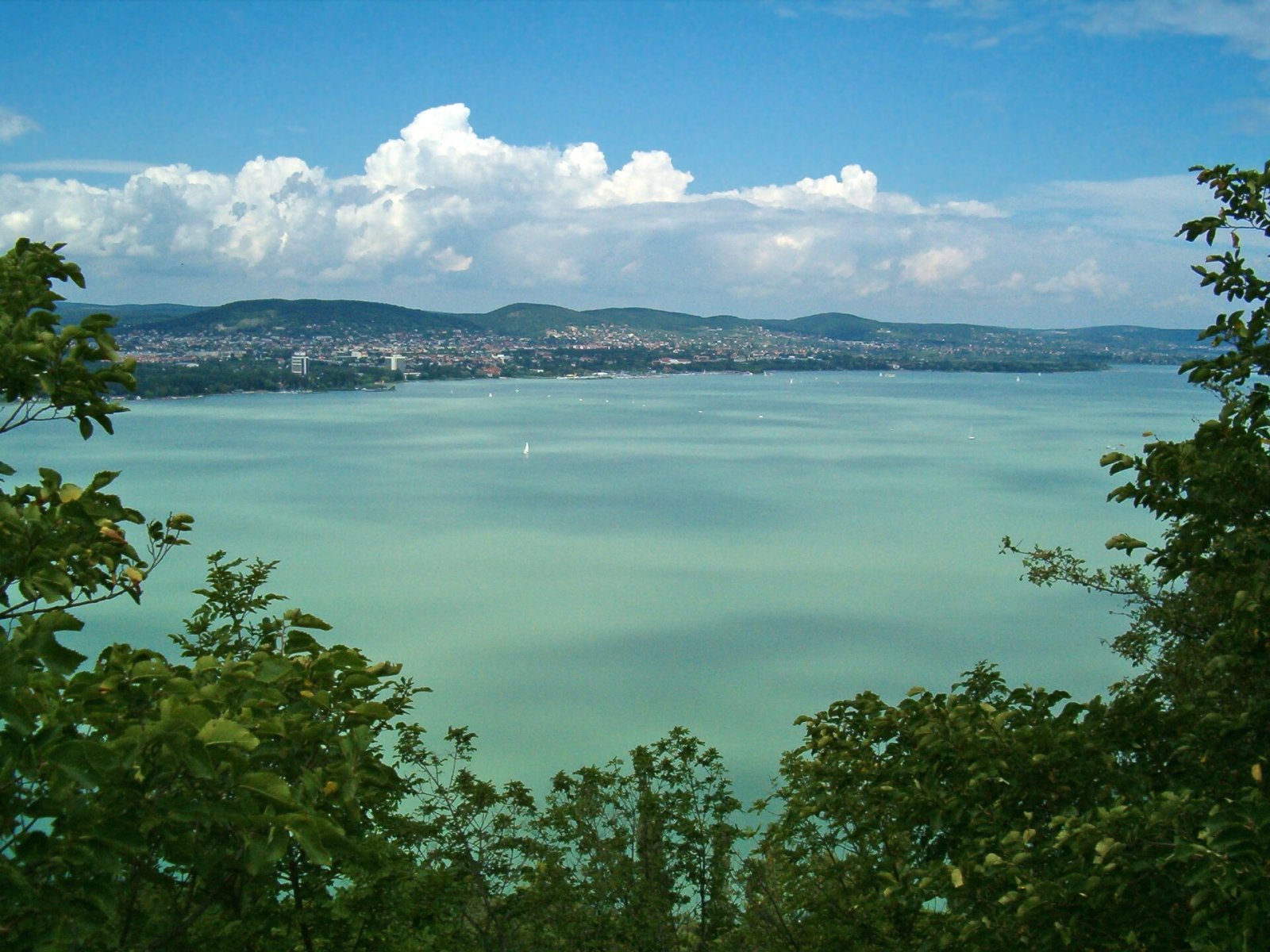 Entdecken Sie den Balatonsee: Ein Naturparadies in Ungarn - Balatonfüred | Secret World Trip Planner