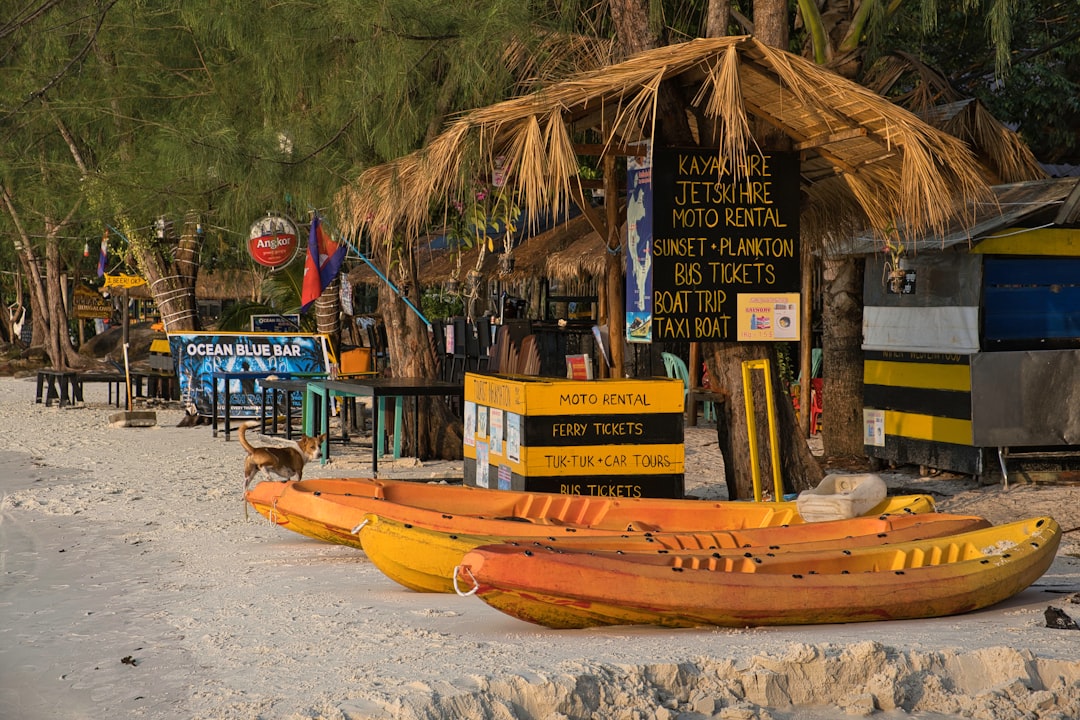 Los Atardeceres Mágicos de Koh Rong: Un Paraíso Oculto - Koh Rong | Secret World Trip Planner