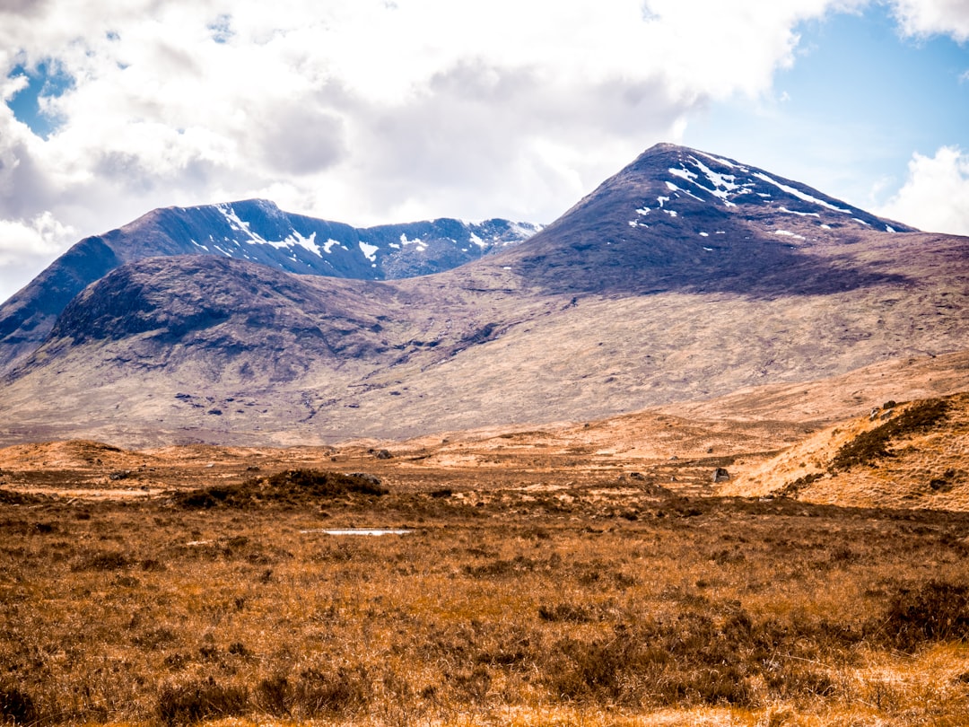 Découvrez Ben Lui : la montagne enchanteresse d'Écosse - 95WQ+QQ Inveraray | Secret World Trip Planner