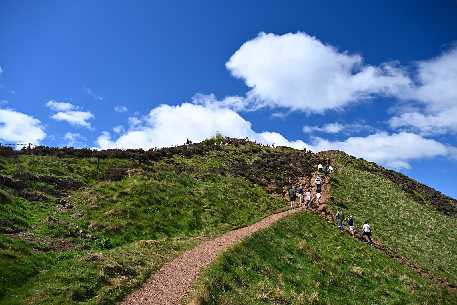 Arthur's Seat: il vulcano estinto di Edimburgo da esplorare - WRVQ+J7 Edinburgh | Secret World Trip Planner