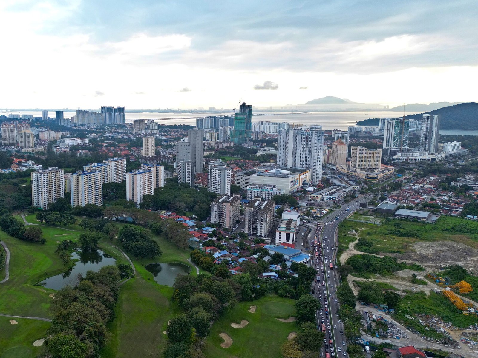Descubre Bukit Jambul: un rincón de naturaleza en Malasia - Bayan Lepas | Secret World Trip Planner