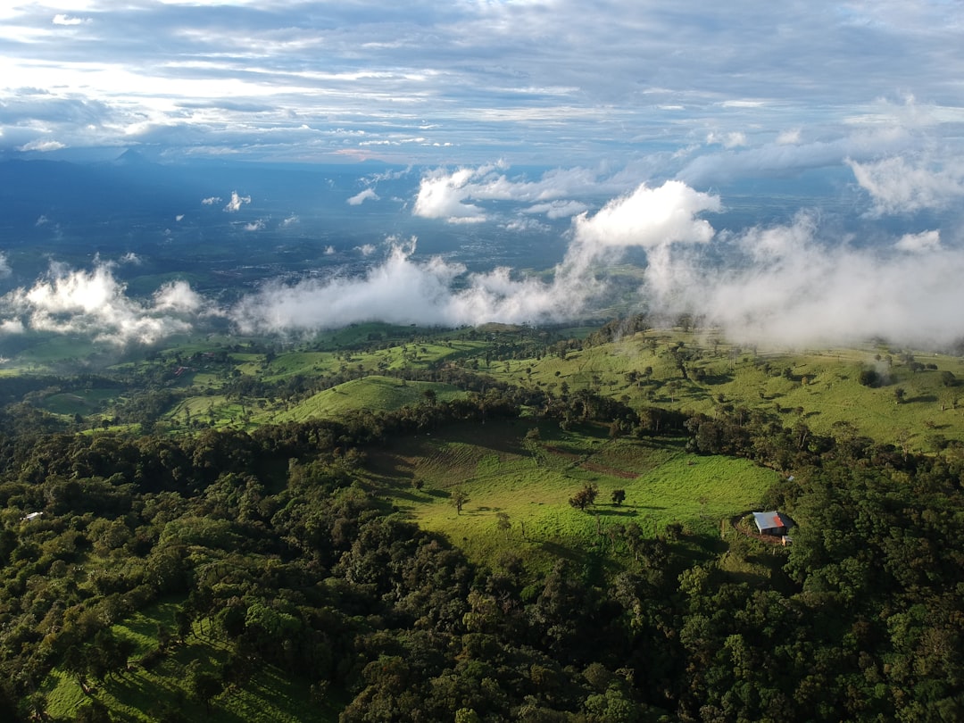 Cerro Pittier: Un Paraíso Natural en Costa Rica — Coto Brus