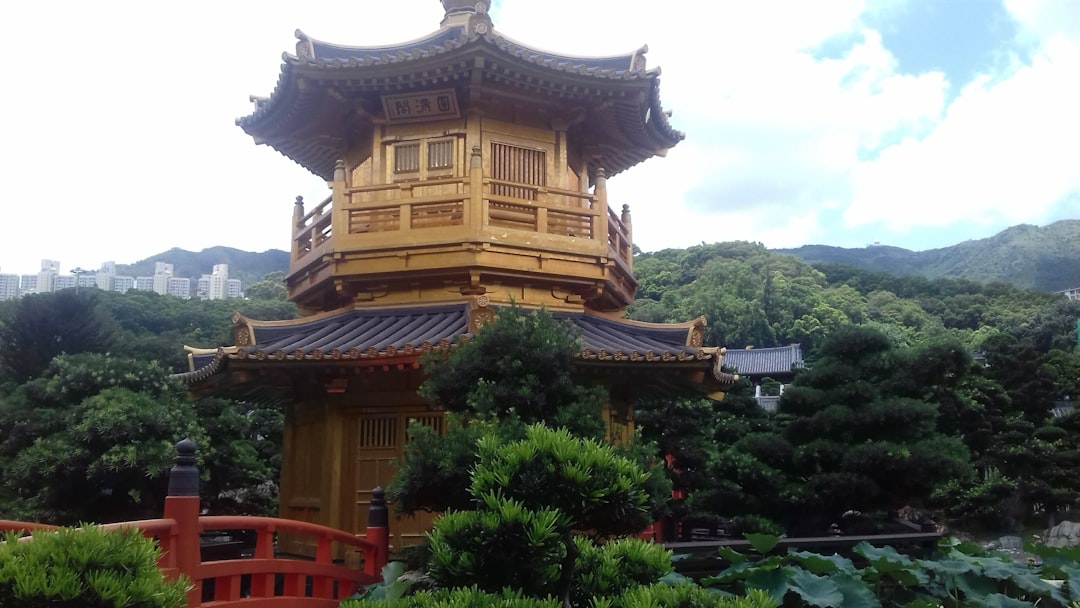 Nan Lian Garten: eine Oase der Ruhe in Hongkong - Fung Tak Rd | Secret World Trip Planner