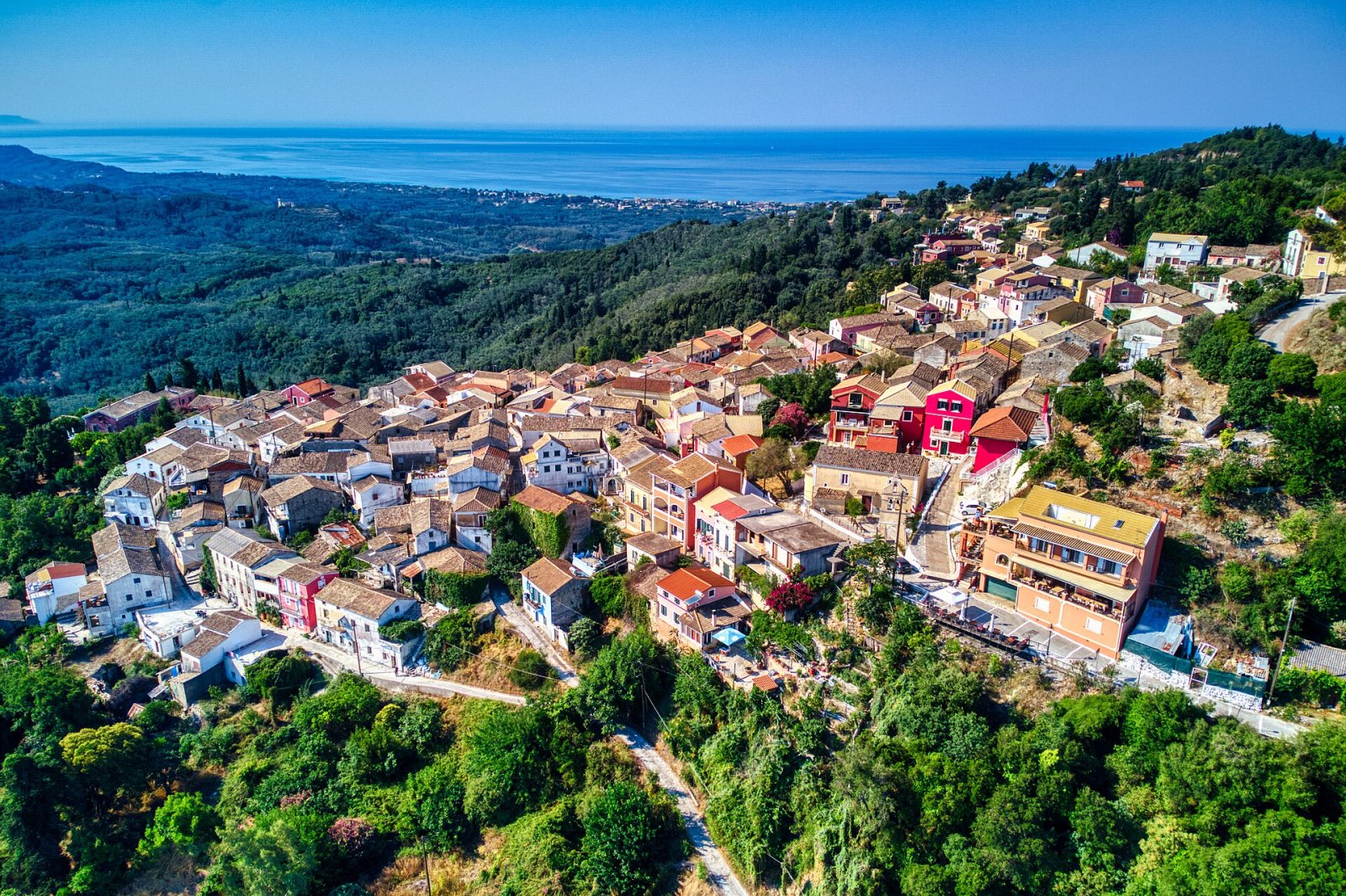 Chlomo: Un Tesoro Naturale della Grecia da Scoprire — Χλωμό όρος