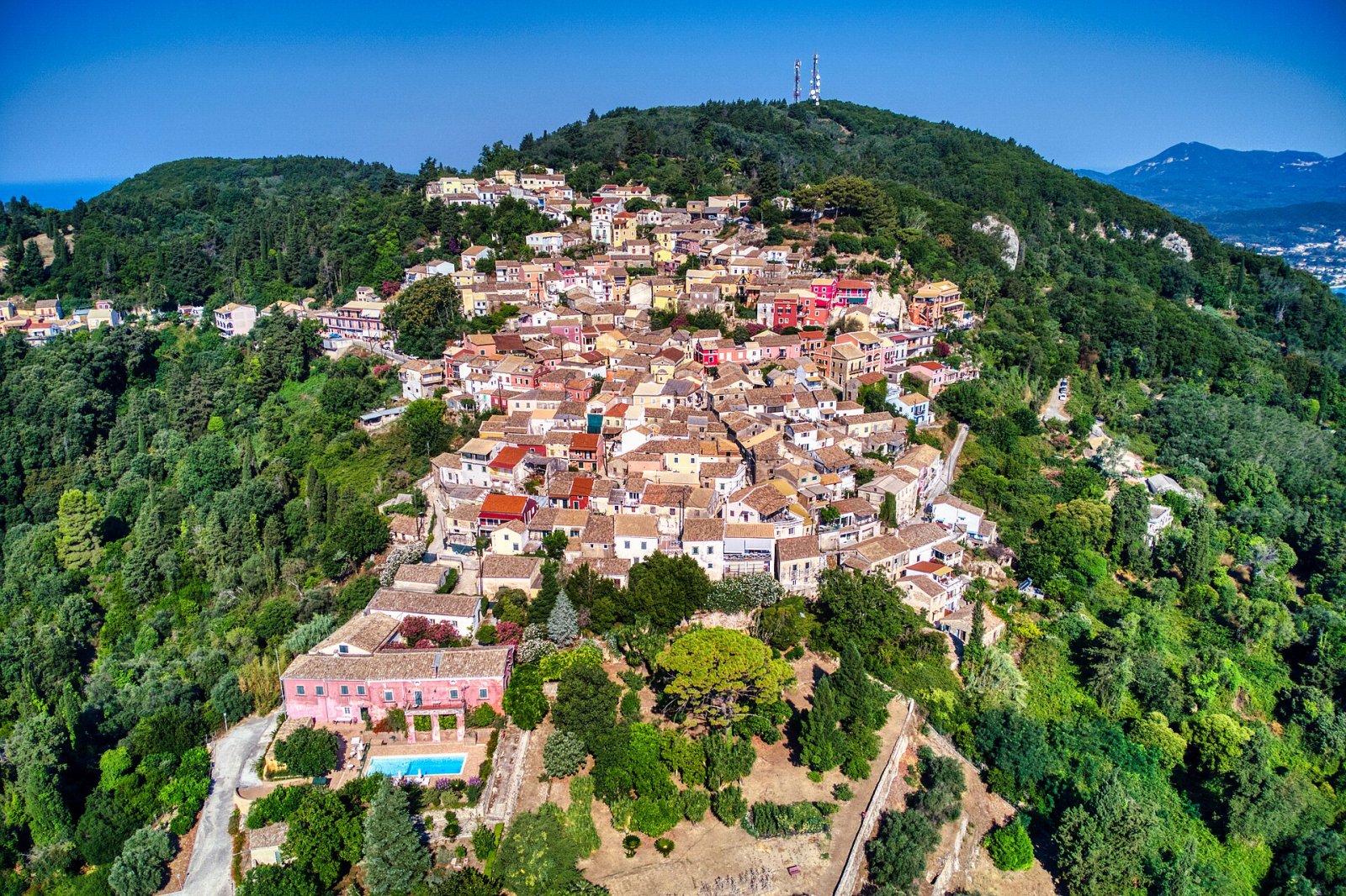 Chlomo: Un Tesoro Naturale della Grecia da Scoprire - Χλωμό όρος | Secret World Trip Planner