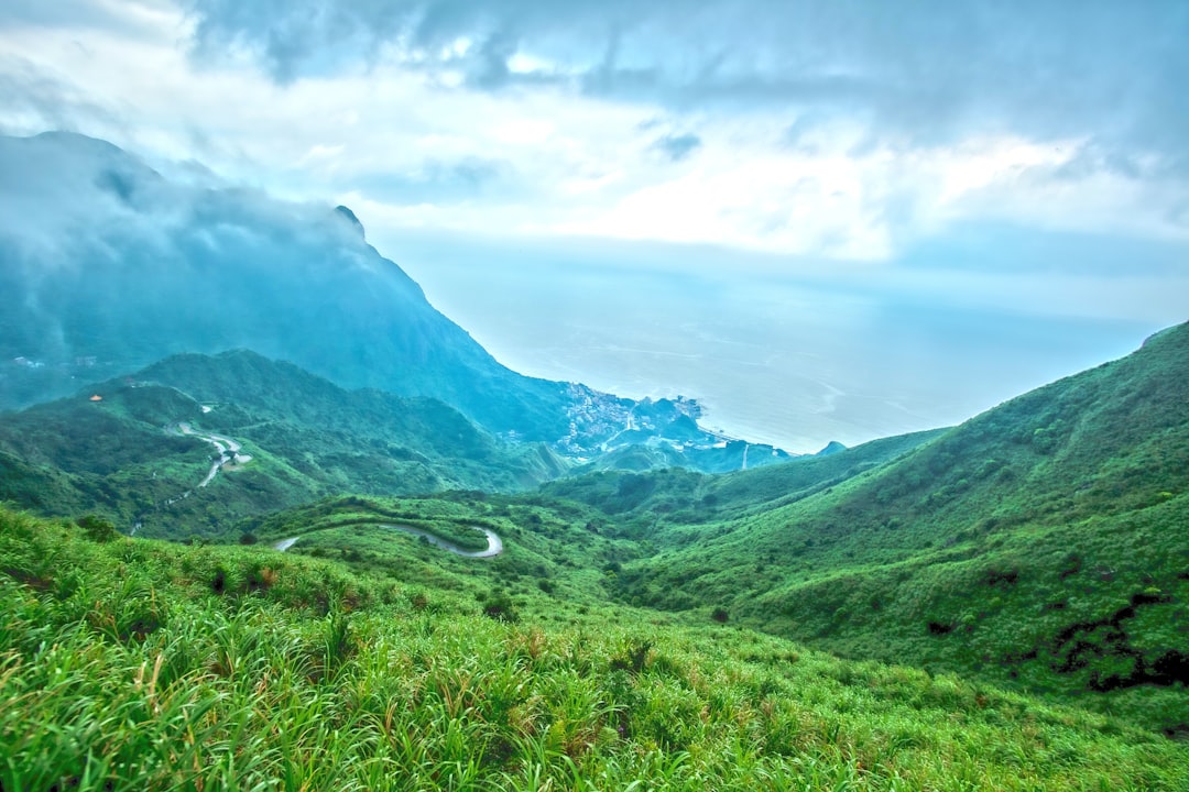 Entdecken Sie die Magie von 下橫坑山: Ein Naturparadies in Taiwan - Hualong Village | Secret World Trip Planner