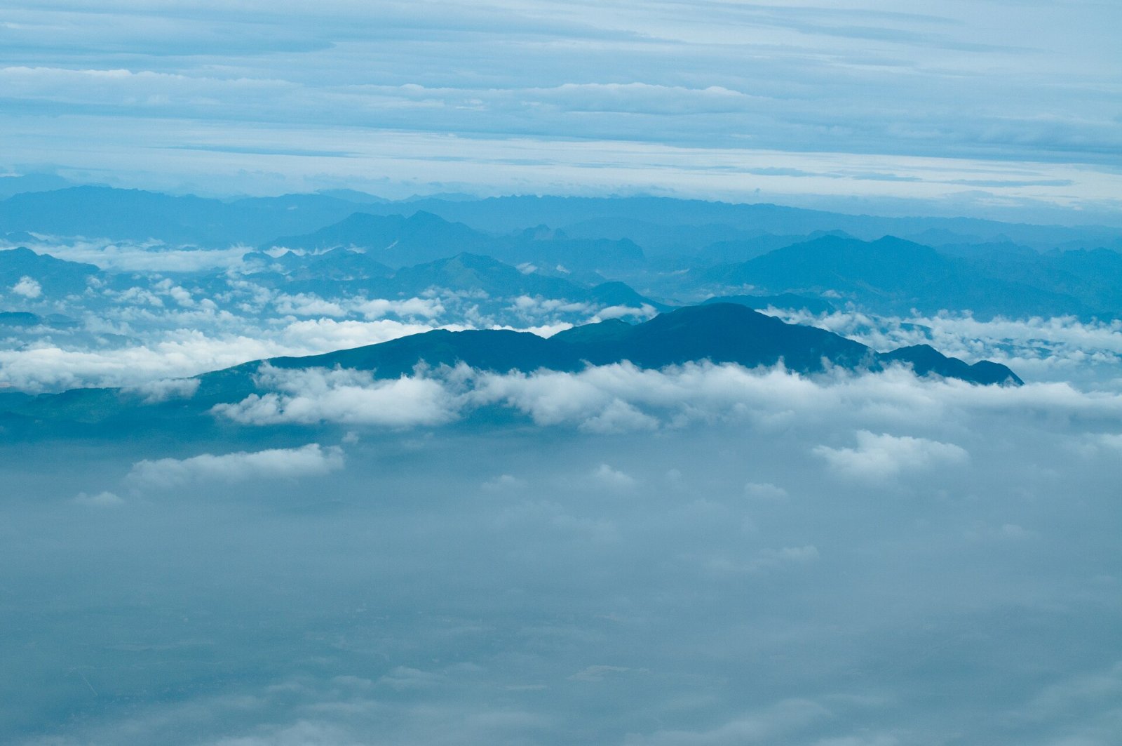 Núi Viên Nam: Un Paraíso Natural en el Corazón de Vietnam — Thinh Minh