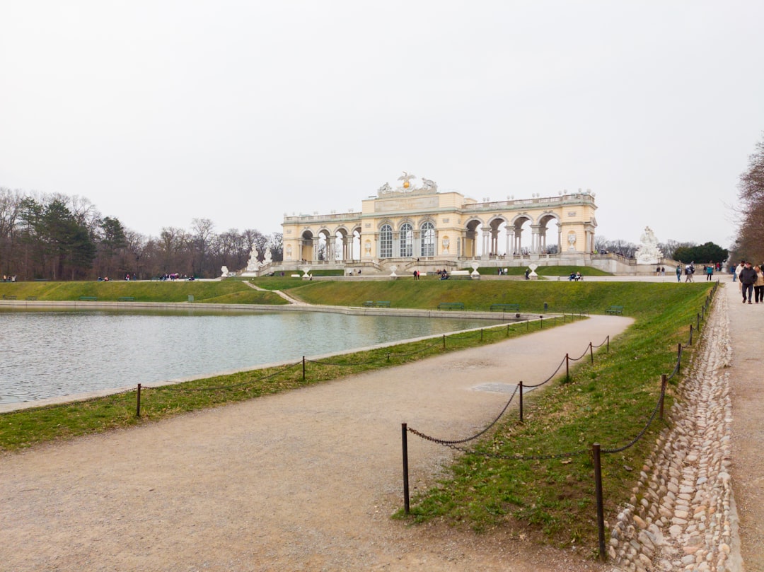 Panorami Incantevoli al Parco del Castello di Schönbrunn — Schönbrunner Schloßstraße 47