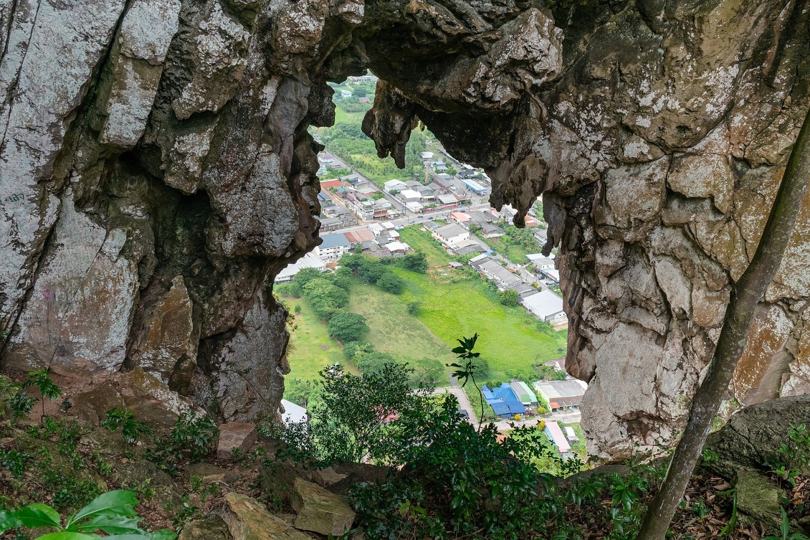 Scopri Khao Ok Thalu: la montagna iconica della Thailandia — Mueang Phatthalung District