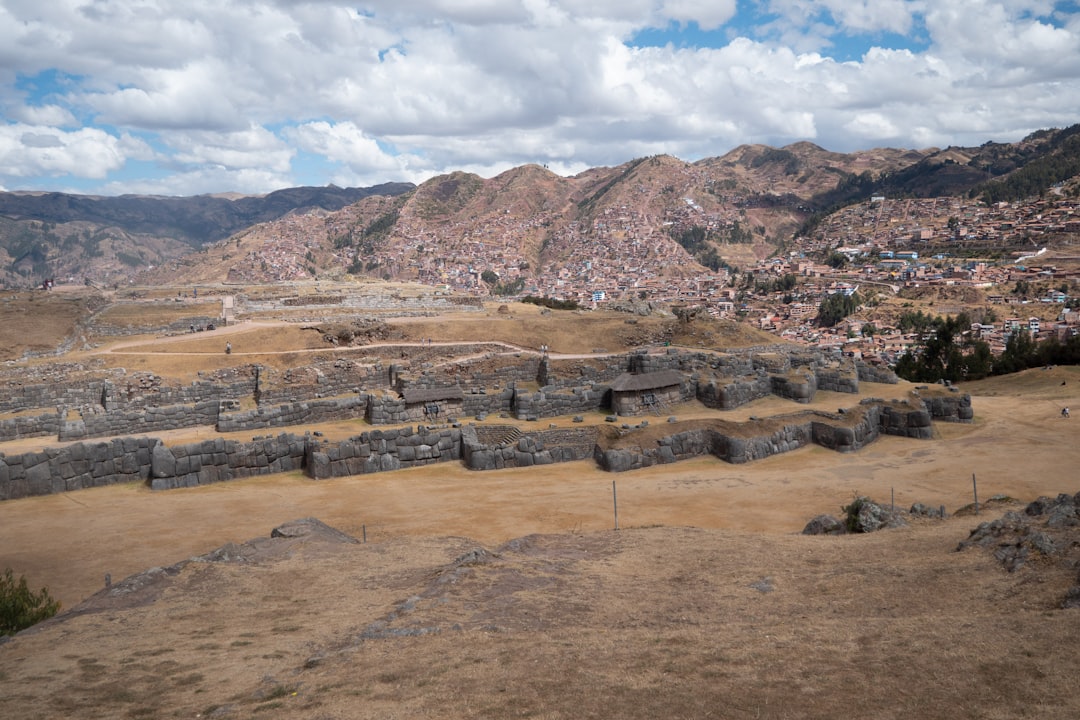 Explora el sitio arqueológico RumiWasi en Perú - Cusco | Secret World Trip Planner