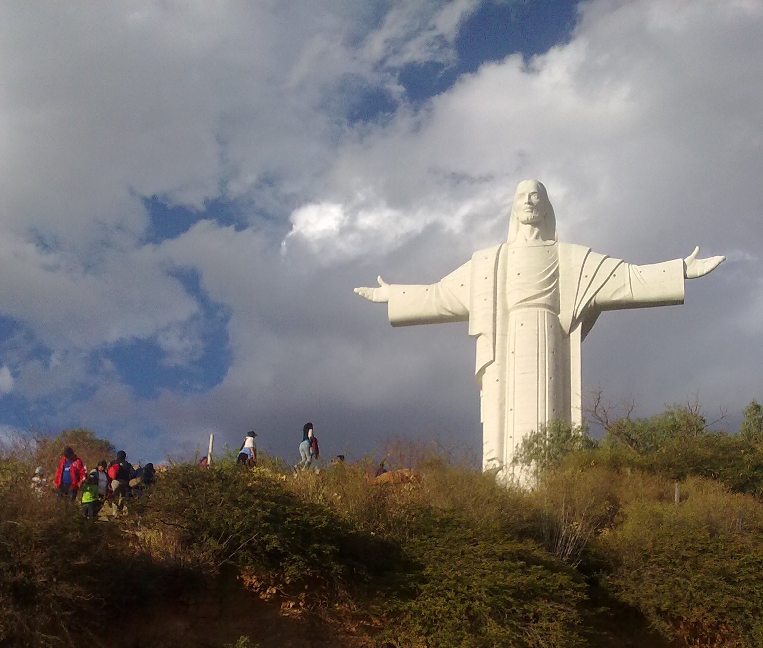 コルンビアのクリスト・デ・ラ・コンコルディア：信仰と美のモニュメント - Cochabamba | Secret World Trip Planner