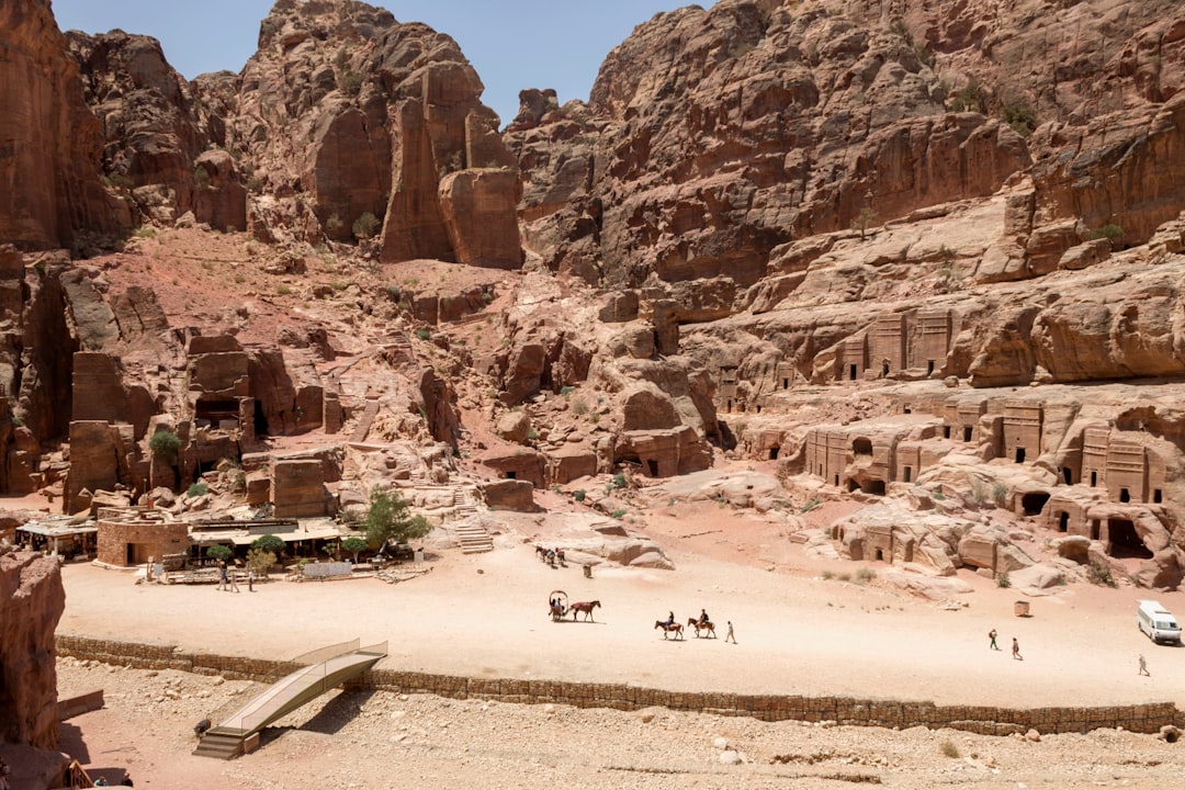 Kawm Maksar: Ein Naturwinkel in Jordanien - 8GXM+X8 Sabha | Secret World Trip Planner