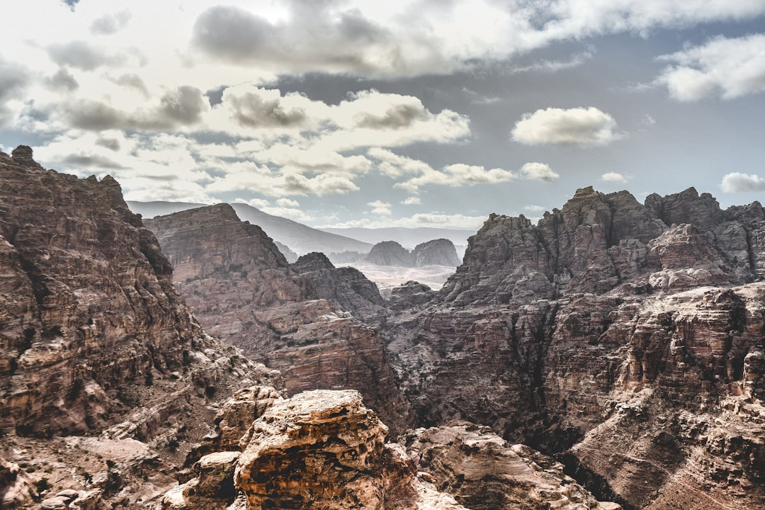 Dayr al Waraq: Un angolo di natura in Giordania - H348+VC Ar-Ramtha | Secret World Trip Planner