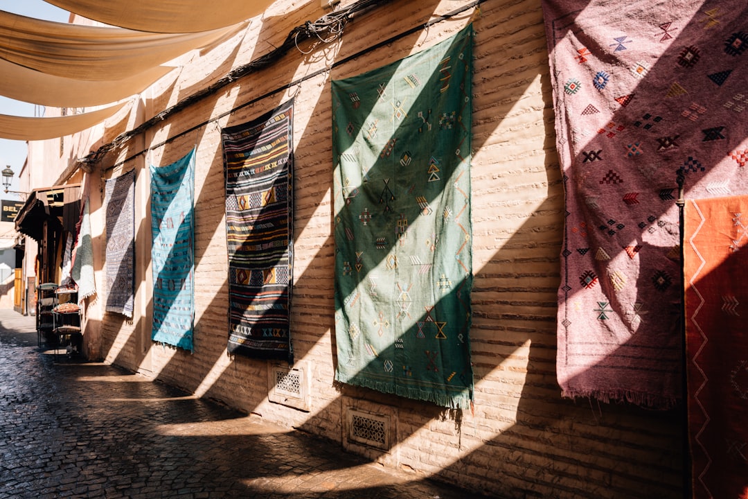 Explorando el Souk de Marrakech: Colores y Aromas — J2J6+MG6، طريق سيدي عبد العزيز، Marrakech 40000