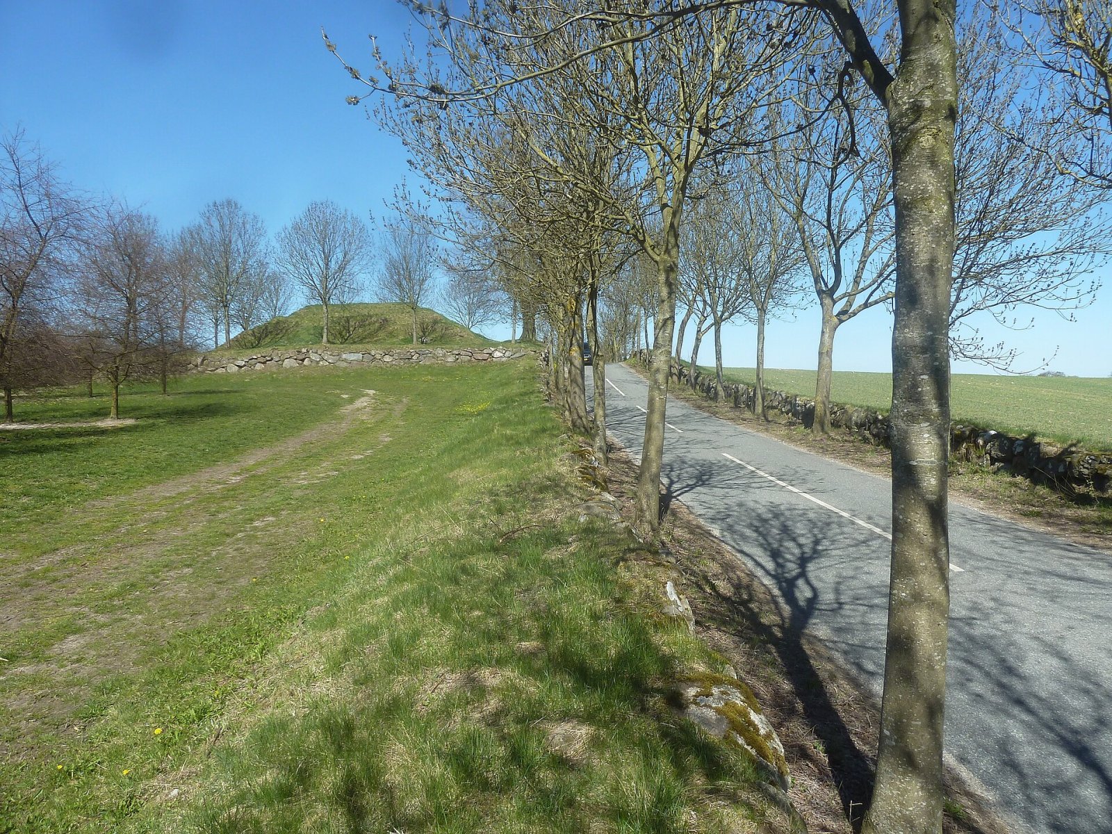 Descubre Gyngehøj: un túmulo histórico en Dinamarca - P795+CP Smorum | Secret World Trip Planner