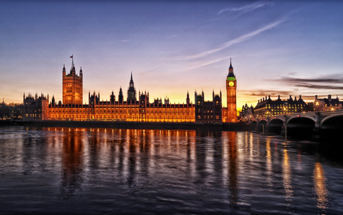 威斯敏斯特宫：伦敦的政治心脏 - Londra SW1A 0AA | Secret World Trip Planner