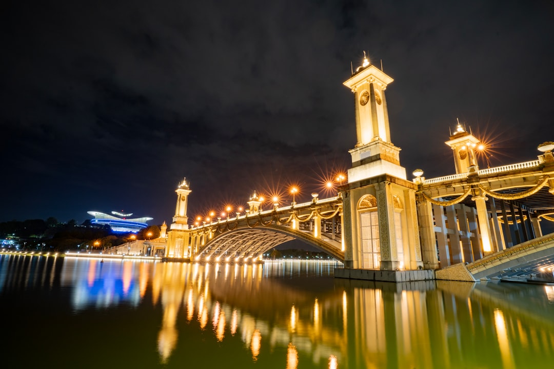 Putrajaya Landmark : Symbole de la Capitale Administrative de Malaisie — Putrajaya