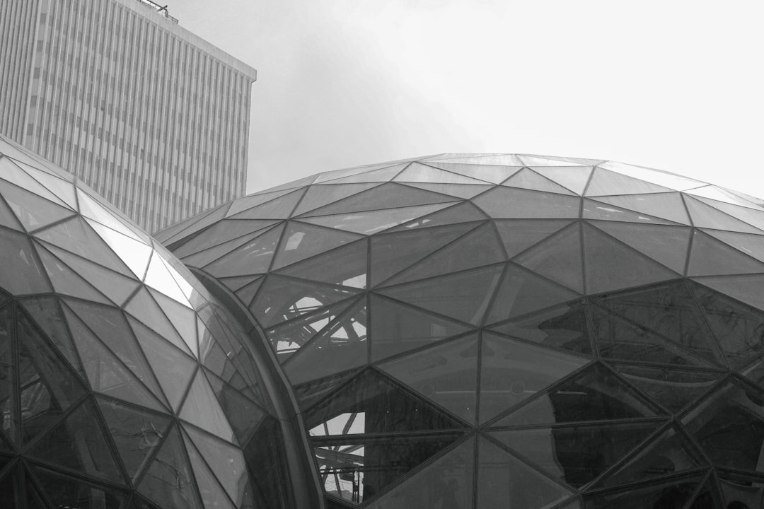As Esferas: Uma Oásis de Arte e Natureza em Seattle - Seattle | Secret World Trip Planner