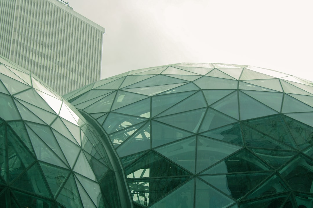 As Esferas: Uma Oásis de Arte e Natureza em Seattle - Seattle | Secret World Trip Planner