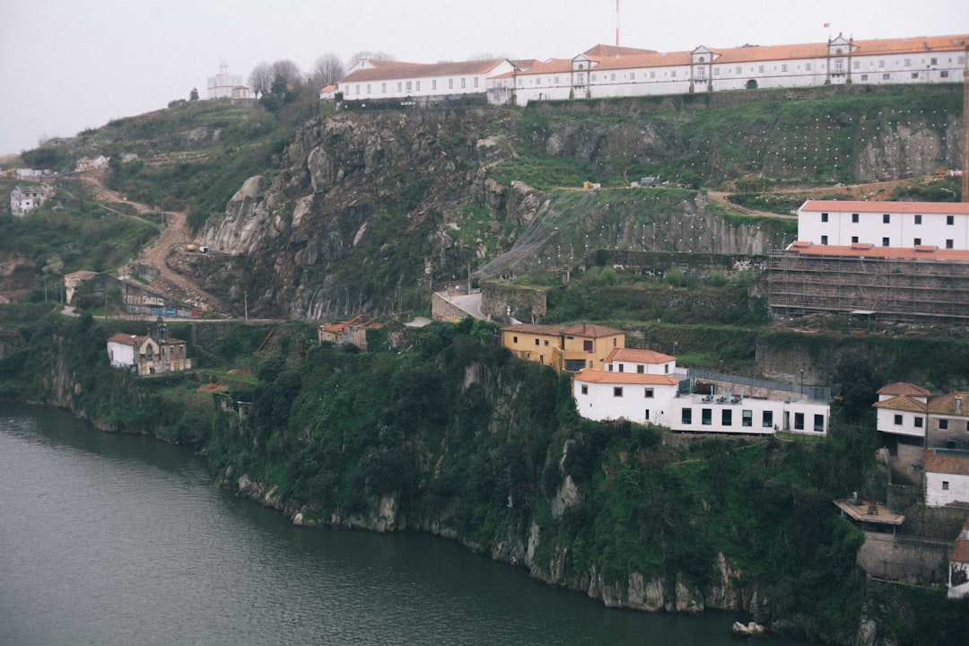 Descubre el Forte do Outeiro do Vale: una joya histórica en Portugal - Fanhões | Secret World Trip Planner