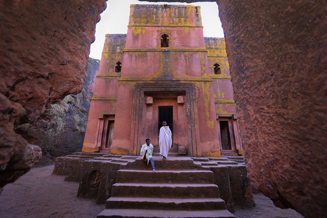 Bete Giyorgis: L'incanto nascosto di Lalibela - 22JR+MC9 | Secret World Trip Planner